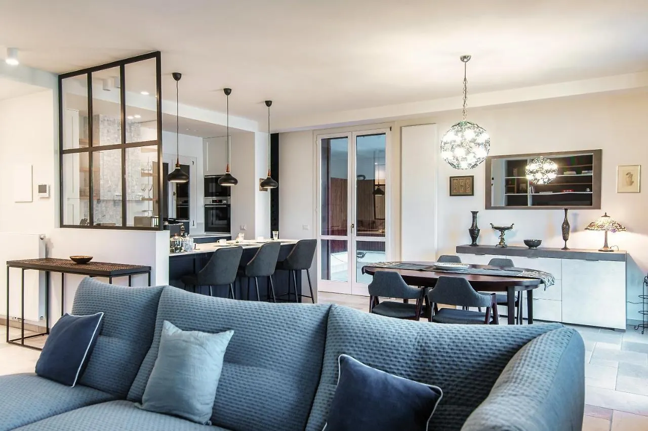 Blue Stay - By Myhomeincomo Faggeto Lario 0*,