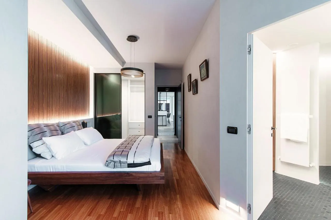 Blue Stay - By Myhomeincomo Faggeto Lario 0*,